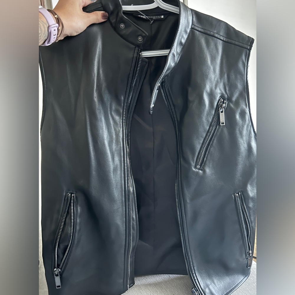 Zara Black Oversized Faux Leather Vest